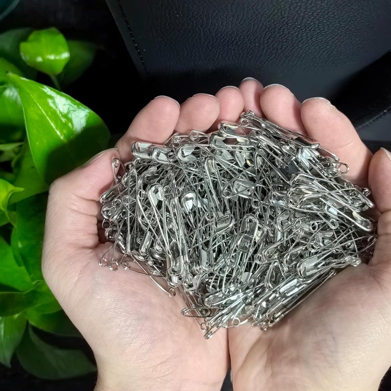 Urmspst Safety Pins, 600PCS-1.5Inch Small Safety Pins, Rust-Resistant Nickel Plated Steel, Sharp Edge Safety Pin for Clothes, Sewing, Arts & Craft, 38mm Decorative Safety Pins (Silver), UR-28 - Image 4